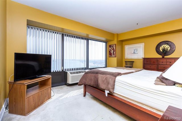 300 W Jefferson Avenue 26, Detroit, MI 48226