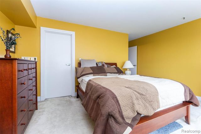 300 W Jefferson Avenue 26, Detroit, MI 48226