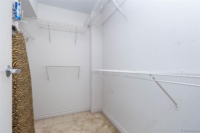 300 W Jefferson Avenue 26, Detroit, MI 48226