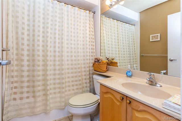 300 W Jefferson Avenue 26, Detroit, MI 48226