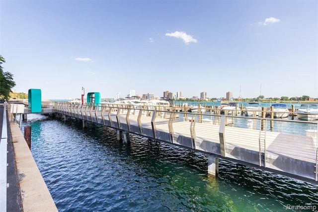 300 W Jefferson Avenue 26, Detroit, MI 48226