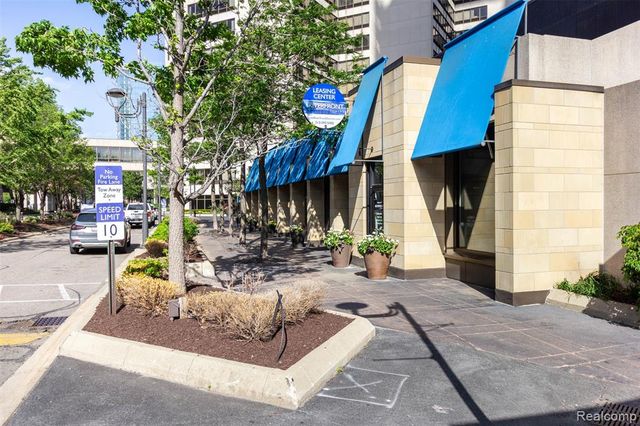 300 W Jefferson Avenue 26, Detroit, MI 48226