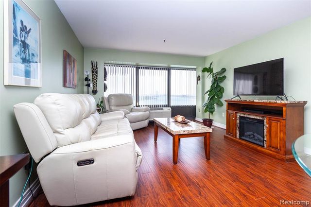 300 W Jefferson Avenue 26, Detroit, MI 48226