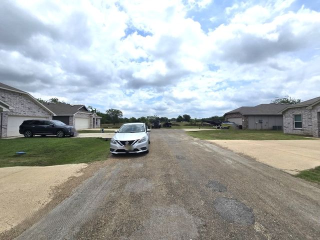 429 Shorty Street, Mabank, TX 75147