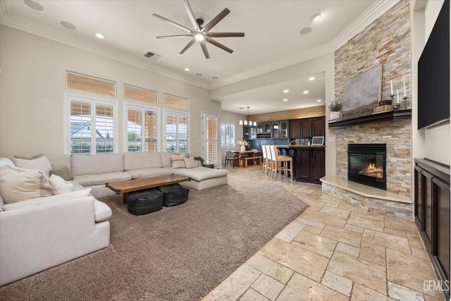 10209 Patterson Street, Bakersfield, CA 93311