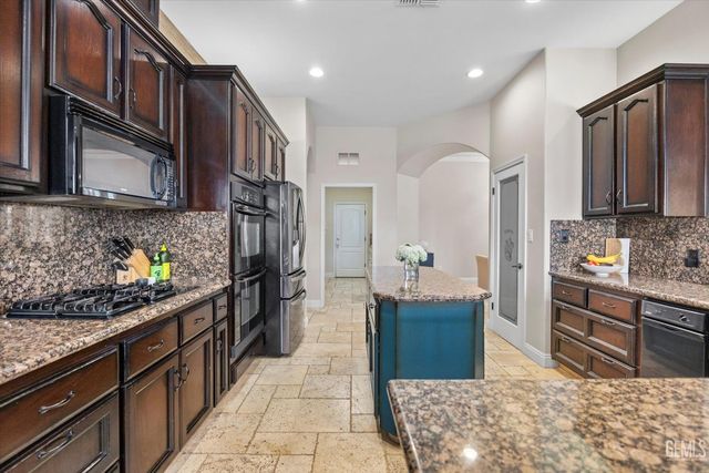 10209 Patterson Street, Bakersfield, CA 93311