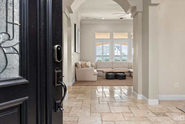 10209 Patterson Street, Bakersfield, CA 93311