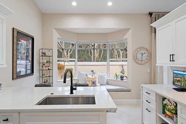 8164 Sandpiper Way, West Palm Beach, FL 33412