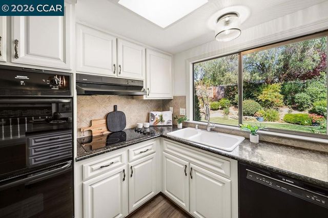 5617 Bettencourt Dr, Clayton, CA 94517