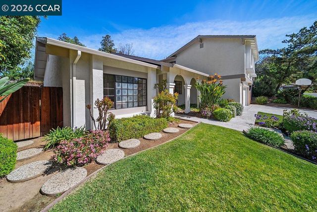 5617 Bettencourt Dr, Clayton, CA 94517