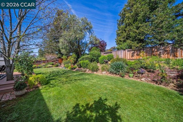 5617 Bettencourt Dr, Clayton, CA 94517