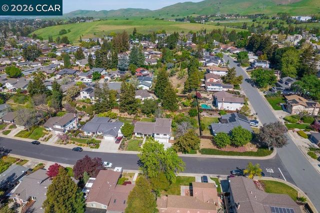 5617 Bettencourt Dr, Clayton, CA 94517