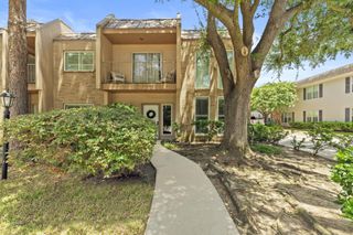1115 Augusta Drive 26, Houston, TX 77057