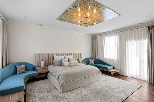 2115 W WATROUS AVENUE, Tampa, FL 33606