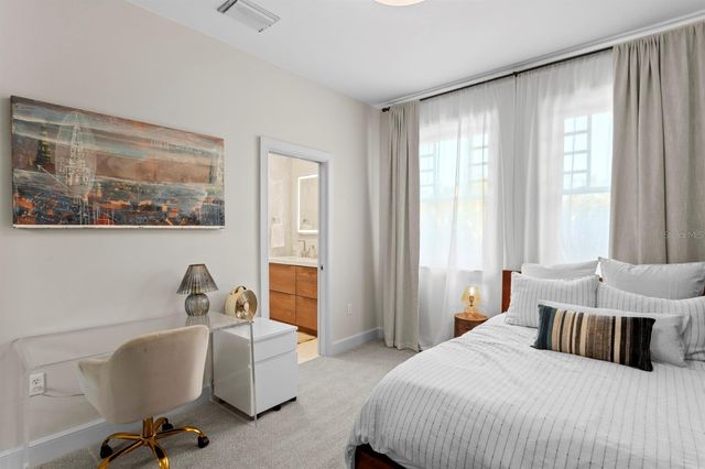 2115 W WATROUS AVENUE, Tampa, FL 33606