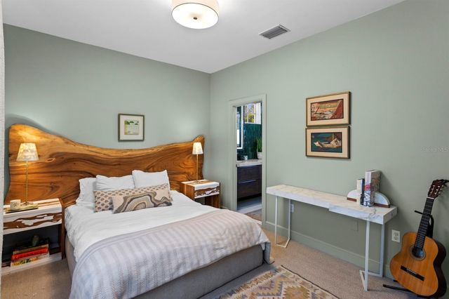 2115 W WATROUS AVENUE, Tampa, FL 33606