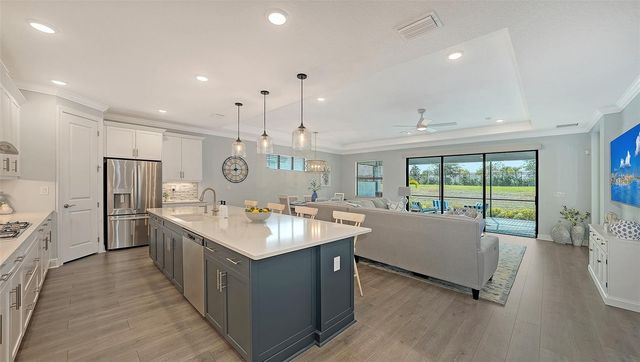 18020 CRESSWIND TERRACE, Bradenton, FL 34211