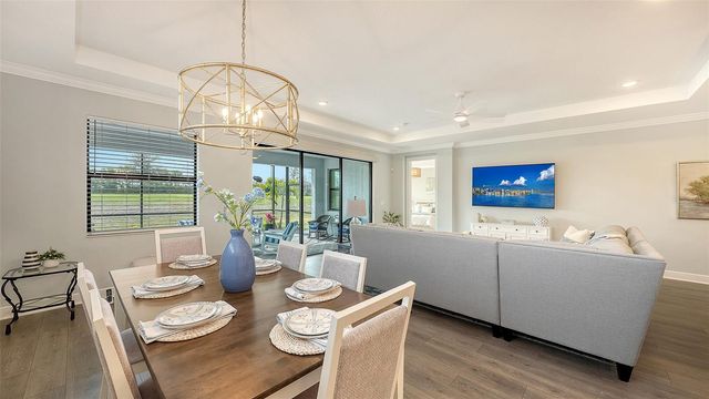 18020 CRESSWIND TERRACE, Bradenton, FL 34211