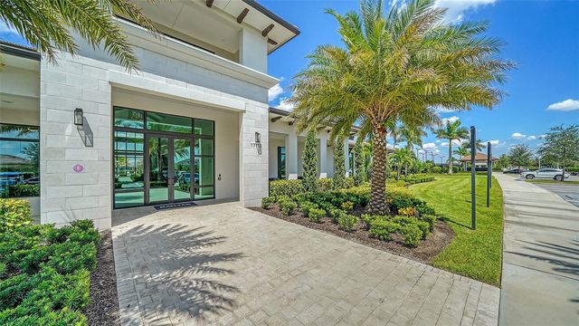 18020 CRESSWIND TERRACE, Bradenton, FL 34211