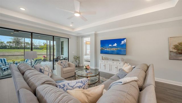 18020 CRESSWIND TERRACE, Bradenton, FL 34211