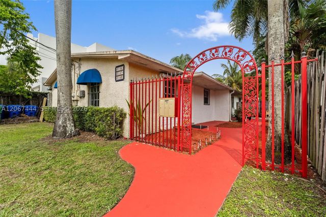 3147 Mcdonald St 2, Miami, FL 33133