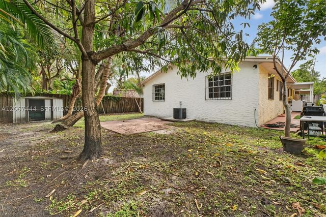 3147 Mcdonald St 2, Miami, FL 33133