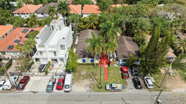 3147 Mcdonald St 2, Miami, FL 33133