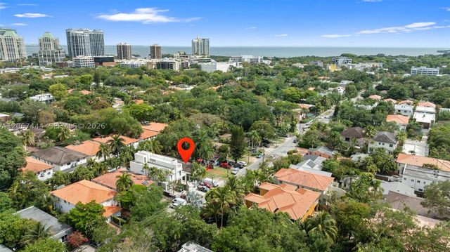 3147 Mcdonald St 2, Miami, FL 33133