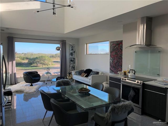 305 Palm Shores Boulevard 102B, La Joya, TX 78560