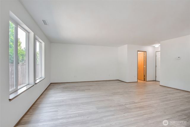 23704 SE 243rd Place, Maple Valley, WA 98038