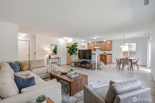 23704 SE 243rd Place, Maple Valley, WA 98038