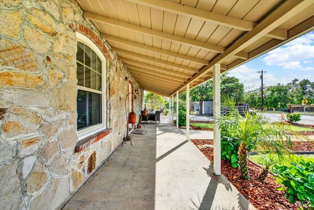 2049 Monticello Rd, Napa, CA 94558