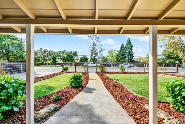 2049 Monticello Rd, Napa, CA 94558