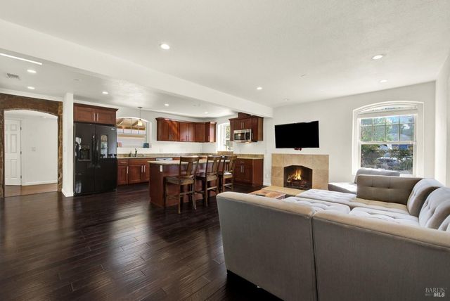 2049 Monticello Rd, Napa, CA 94558