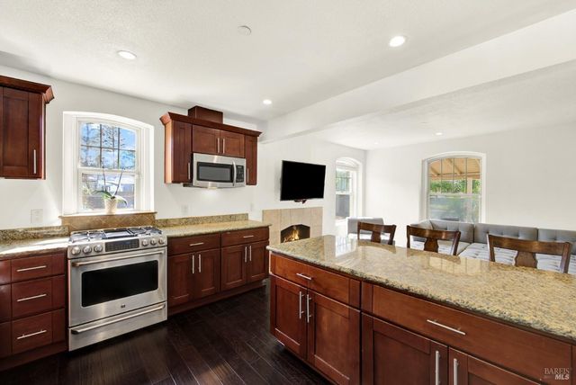 2049 Monticello Rd, Napa, CA 94558