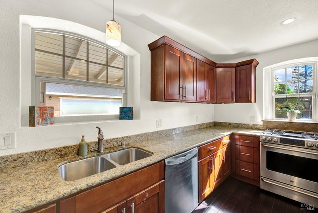 2049 Monticello Rd, Napa, CA 94558