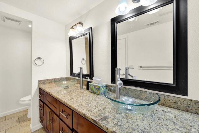 2049 Monticello Rd, Napa, CA 94558
