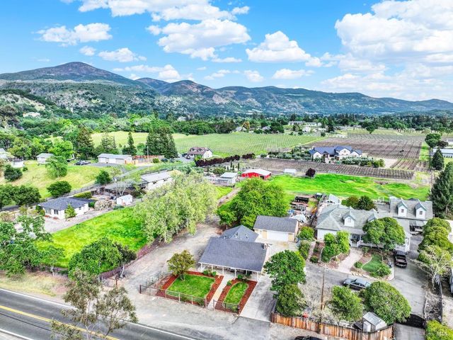 2049 Monticello Rd, Napa, CA 94558