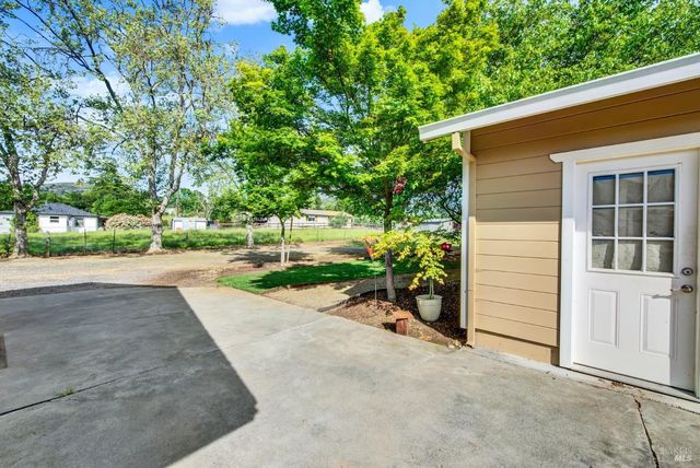2049 Monticello Rd, Napa, CA 94558