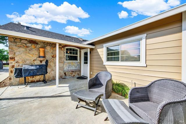 2049 Monticello Rd, Napa, CA 94558