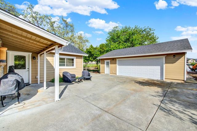 2049 Monticello Rd, Napa, CA 94558