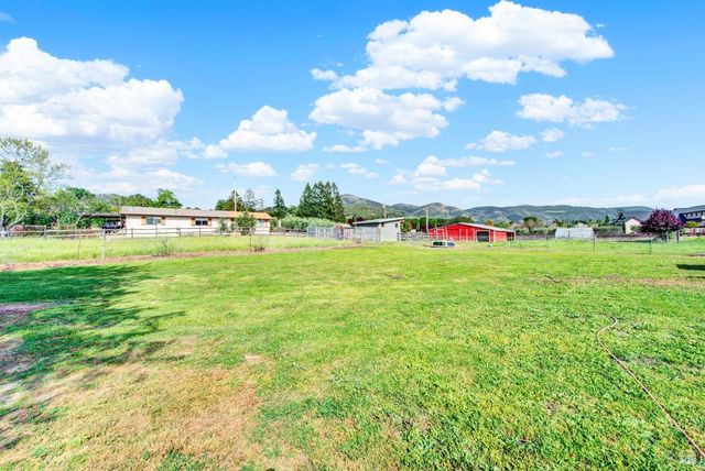 2049 Monticello Rd, Napa, CA 94558