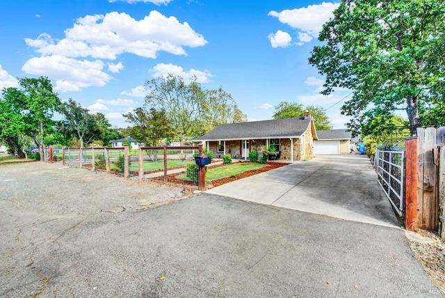 2049 Monticello Rd, Napa, CA 94558