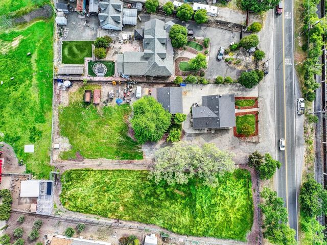 2049 Monticello Rd, Napa, CA 94558