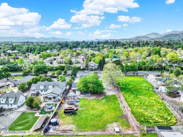 2049 Monticello Rd, Napa, CA 94558