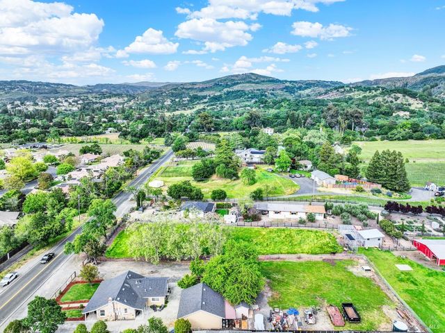 2049 Monticello Rd, Napa, CA 94558