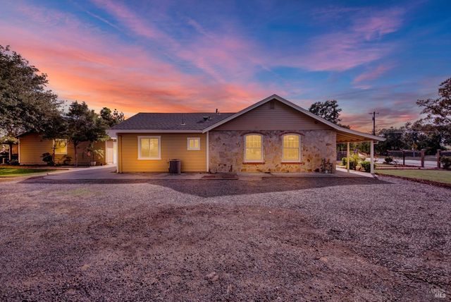 2049 Monticello Rd, Napa, CA 94558