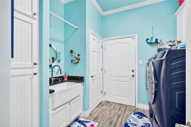 616 Shoreline Cir, Port Aransas, TX 78373
