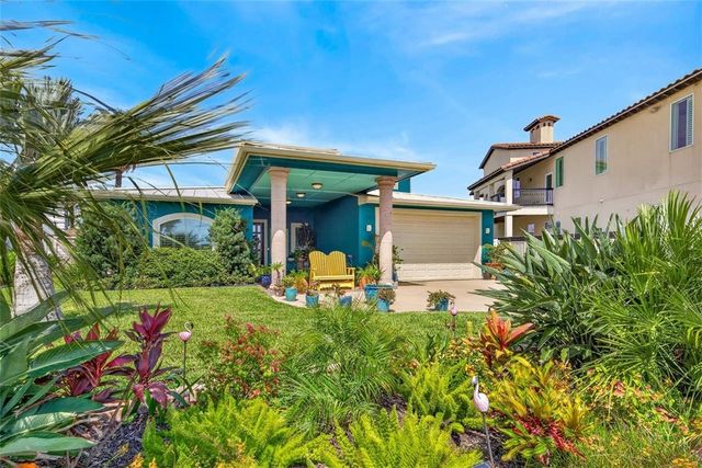 616 Shoreline Cir, Port Aransas, TX 78373