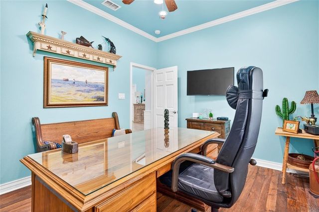 616 Shoreline Cir, Port Aransas, TX 78373